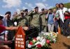 Lamtumirë Nënë, që linde Agimin, që na tha se ia vlen të vdiset vetëm për emrin Kosovë!