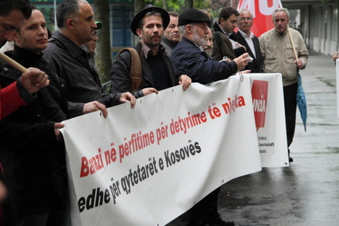 aksioni i dorezimit te peticionit ne Zvicer