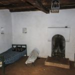 2) Oda e Micë Sokolit, Bujan