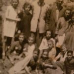 Duhet te jete viti 1962 3dhe ai me kemishe i nderuari babi jot Natasha Lera Lekaj (2)