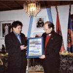 5.Presidenti Ibrahim Rugova e Behlul Jashari shkurt 2005 ne 60 vjeotrin e Gazetes Rilindja (2)
