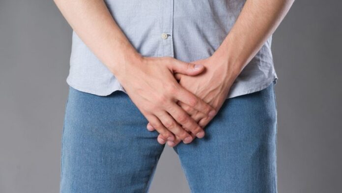 1_Pain-in-prostate-man-suffering-from-prostatitis-or-from-a-venereal-disease-780x439