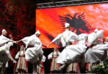 “Çeta e Profetëve”-Krumë, kurorëzohet me vendin e parë në festivalin “Rapsha 2022”