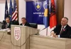 Kuvendi Komunal i Deçanit mbështetë unanimisht kërkesën që lulëkuqja të bëhet simbol i përkujtimit të gjenocidit në Kosovë