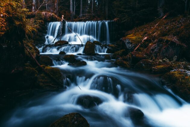 Glarus Obersee Wasserfall