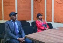Danny Glover viziton muzeun “Skëndërbeu në Krujë”
