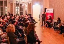 Në Vjenë lexohen poezi nga shkrimtari i njohur shqiptar Ismail Kadare
