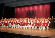 SHKSH “Bashkimi” në Ushter entuziazmoi publikun me program të mirë festiv