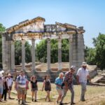 3) Apoloni, turistë gjermanë