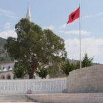 7) Kompleksi çamve të ekzuktuar, Konispol