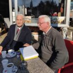 Muhamet D. Rogova dhe unë pas konsultimit të studimit analitik