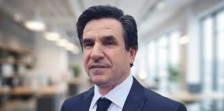 Me gjuhë shqipe ta gëzojmë nënë!…