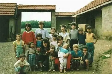 FËMIJË TË FAmILJES JASHARI